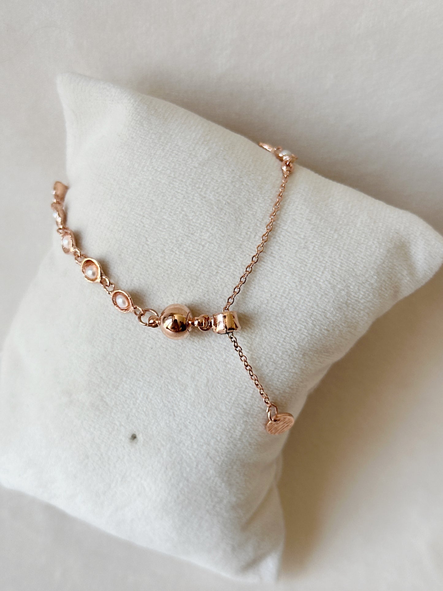 Pearl Cup Cascade bracelet Rose Gold