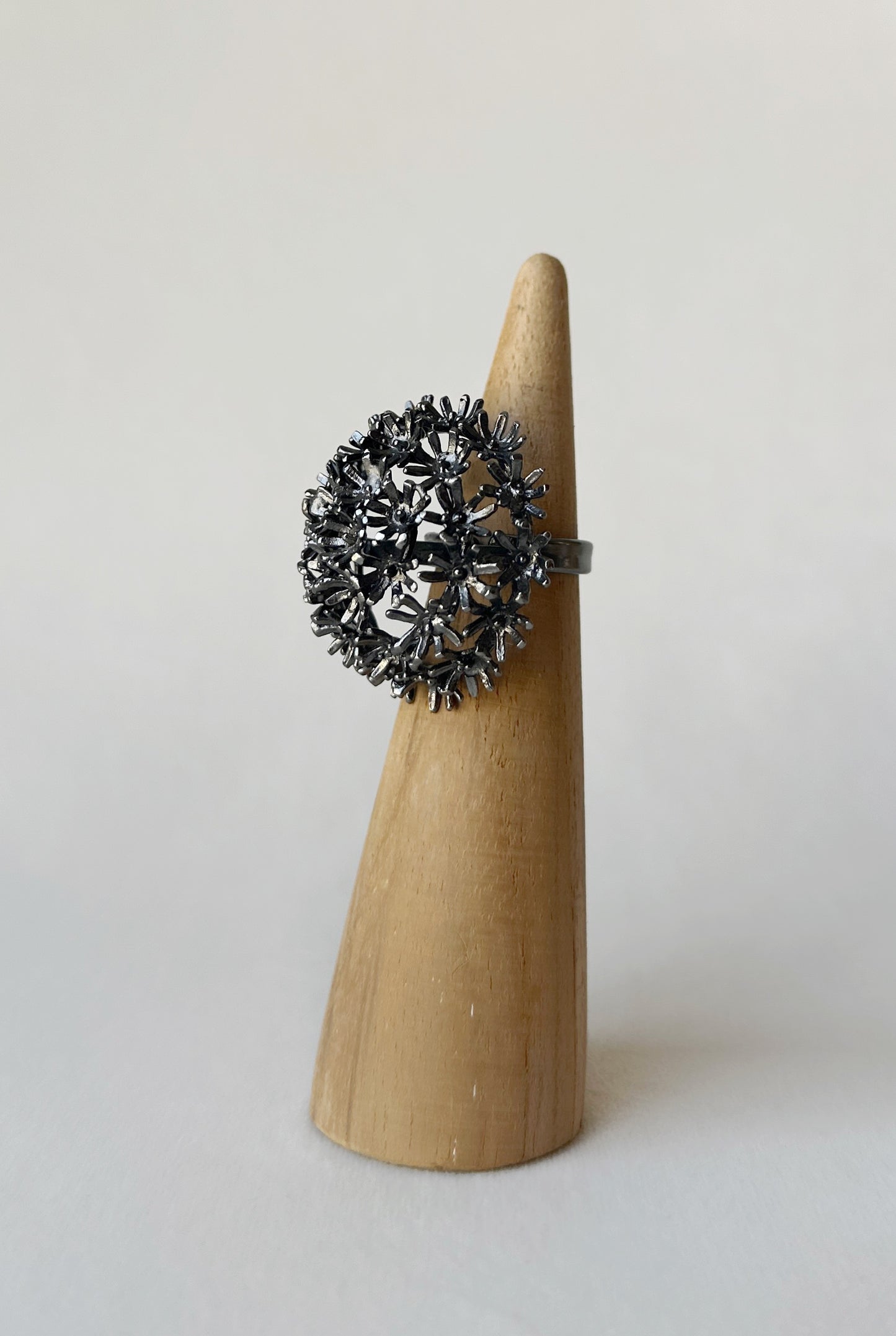 Springtime Sunshine Ring Black