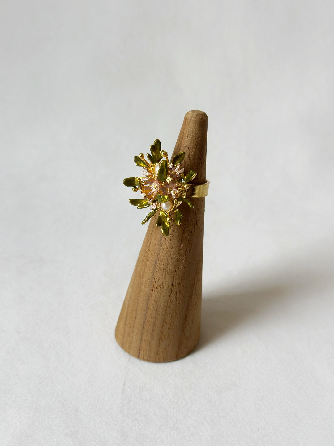 Flowerburst Ring - Pastel Pink
