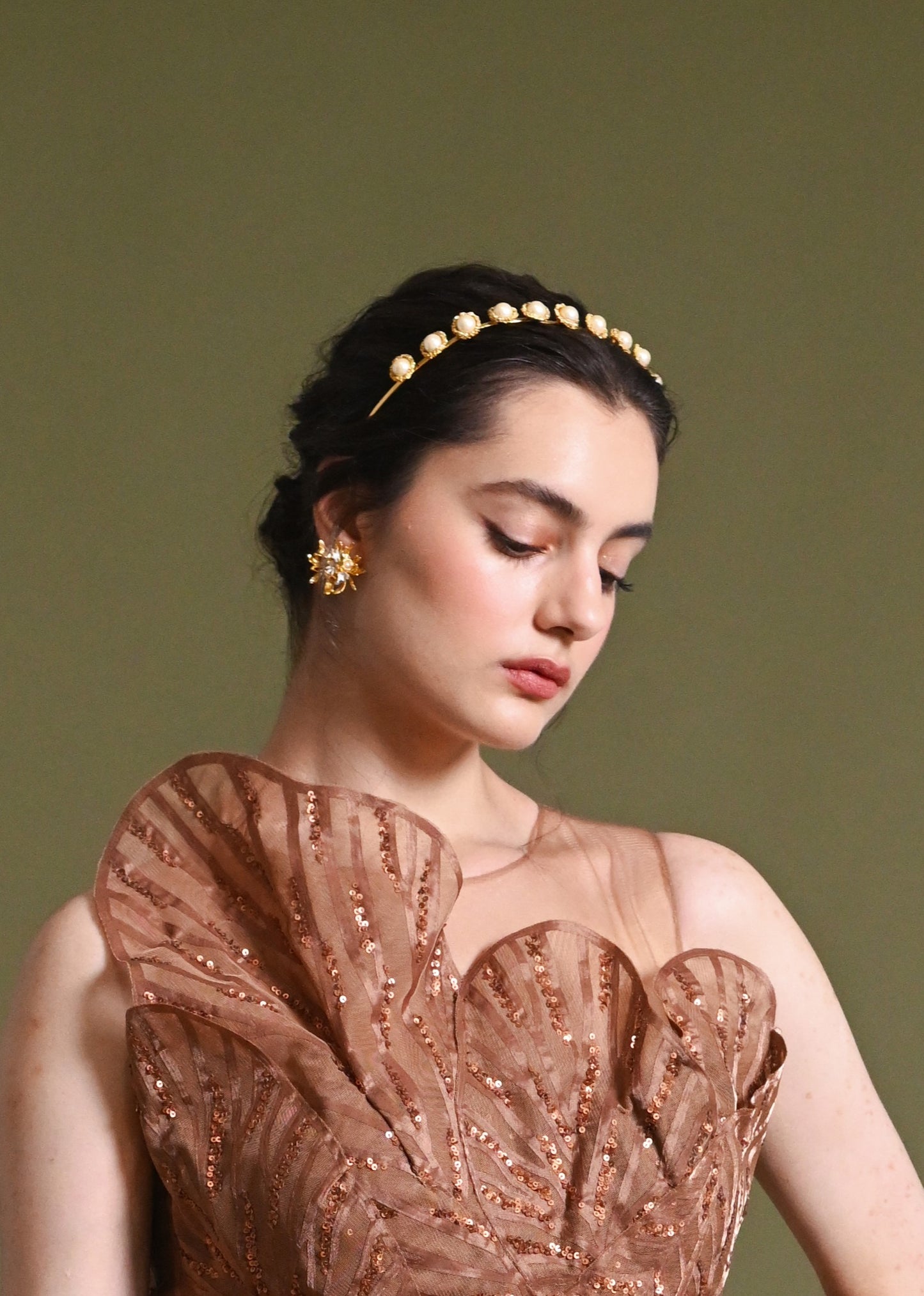 Pearl Cup Trail Hairband - Gold