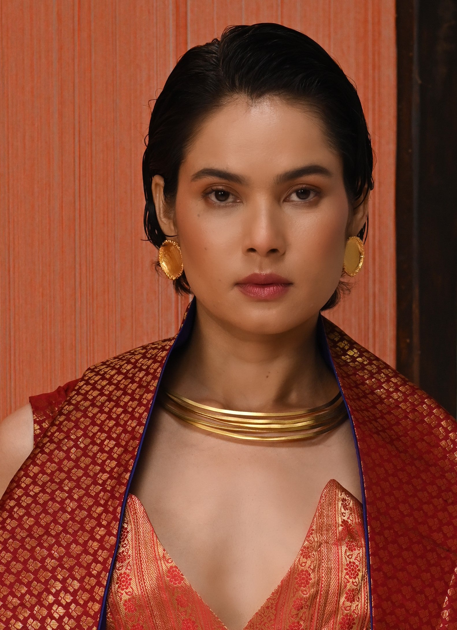 Crater Earrings Gold