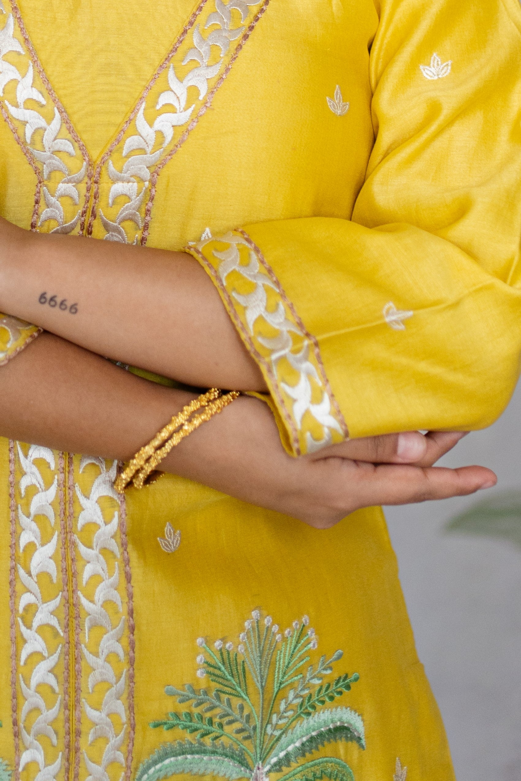 Cosmic Reef Bangle Gold