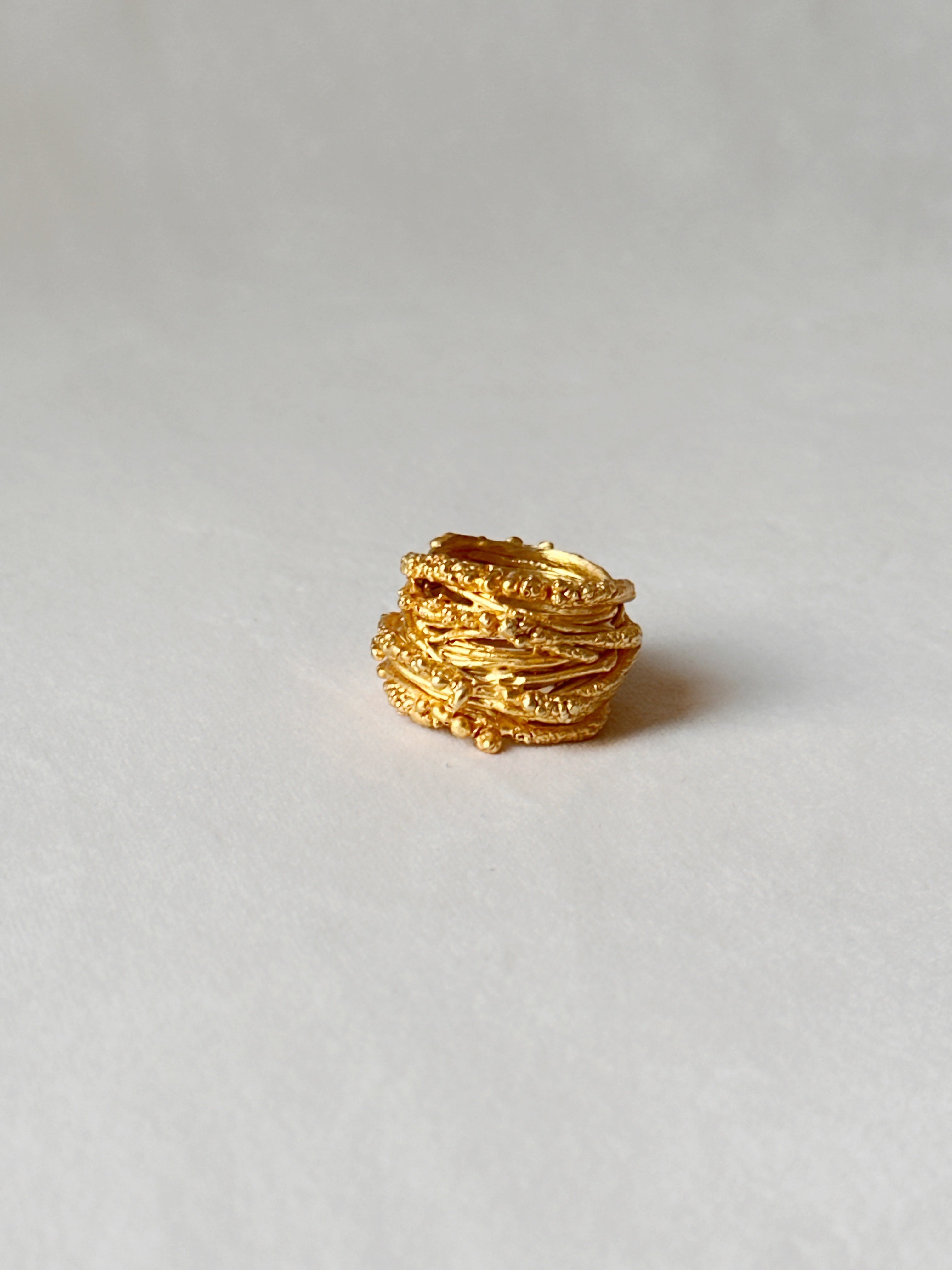 Criss Cross ring Gold
