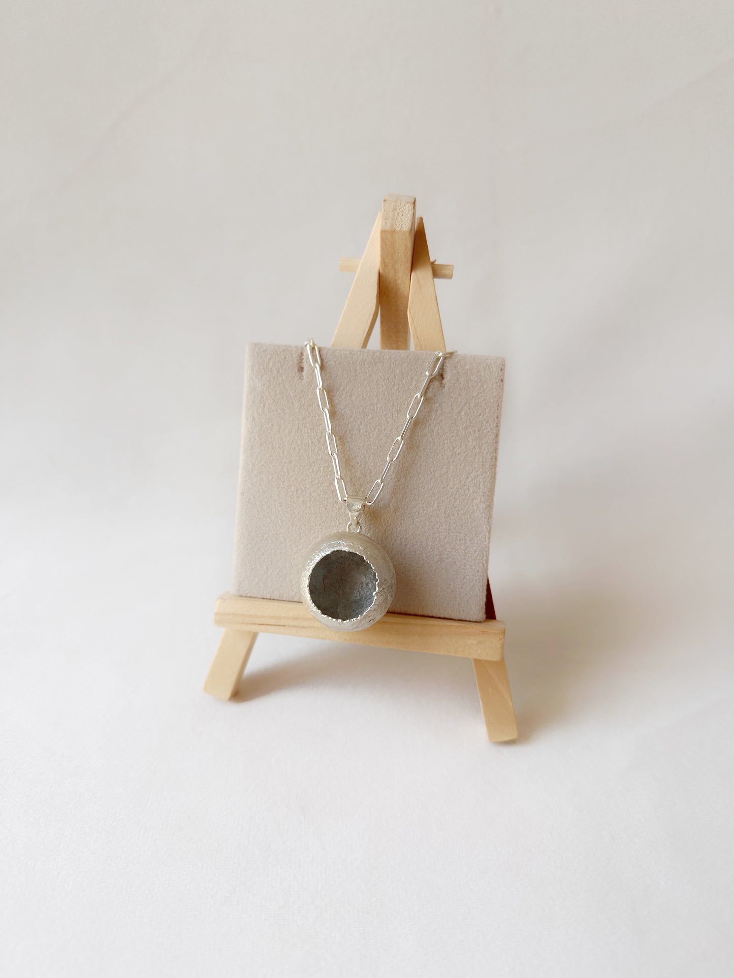 Couldron Pendant Matte Silver