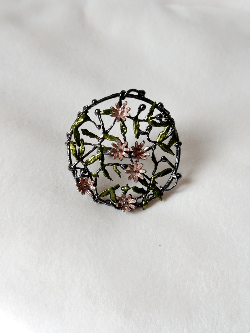 Trellis ring - Black and Pink