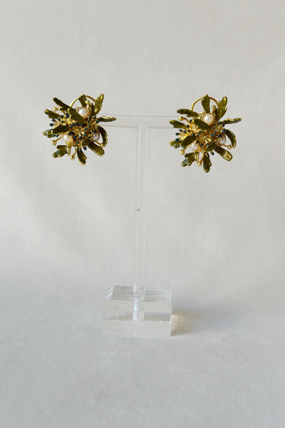 Wild Flower Bouquet Studs - Forget me not blue