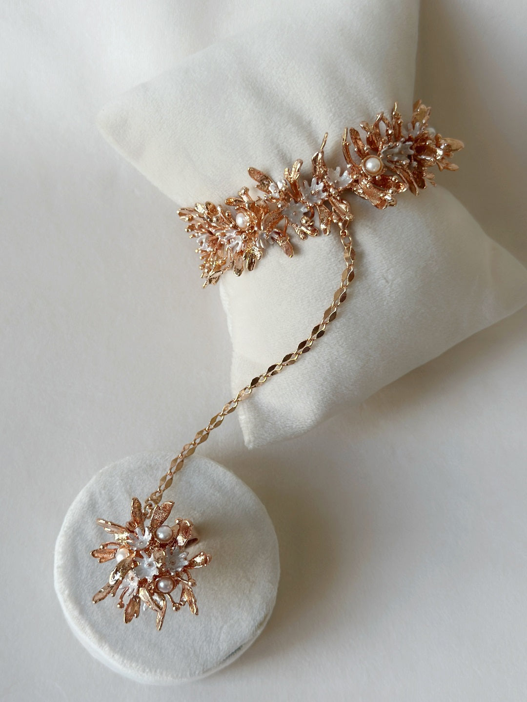 Blooming haathphool with pearls - Rose Gold
