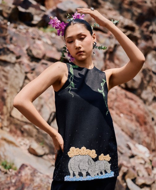 La La Land Danglers Matte Black