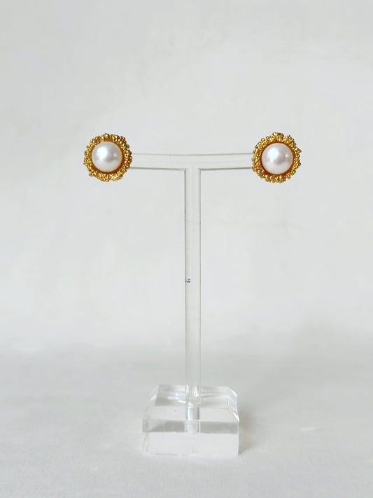 Pearl Cup Studs Gold