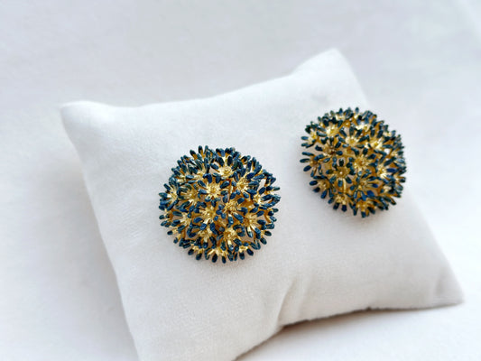 Springtime Sunshine Studs Forget-me-not blue