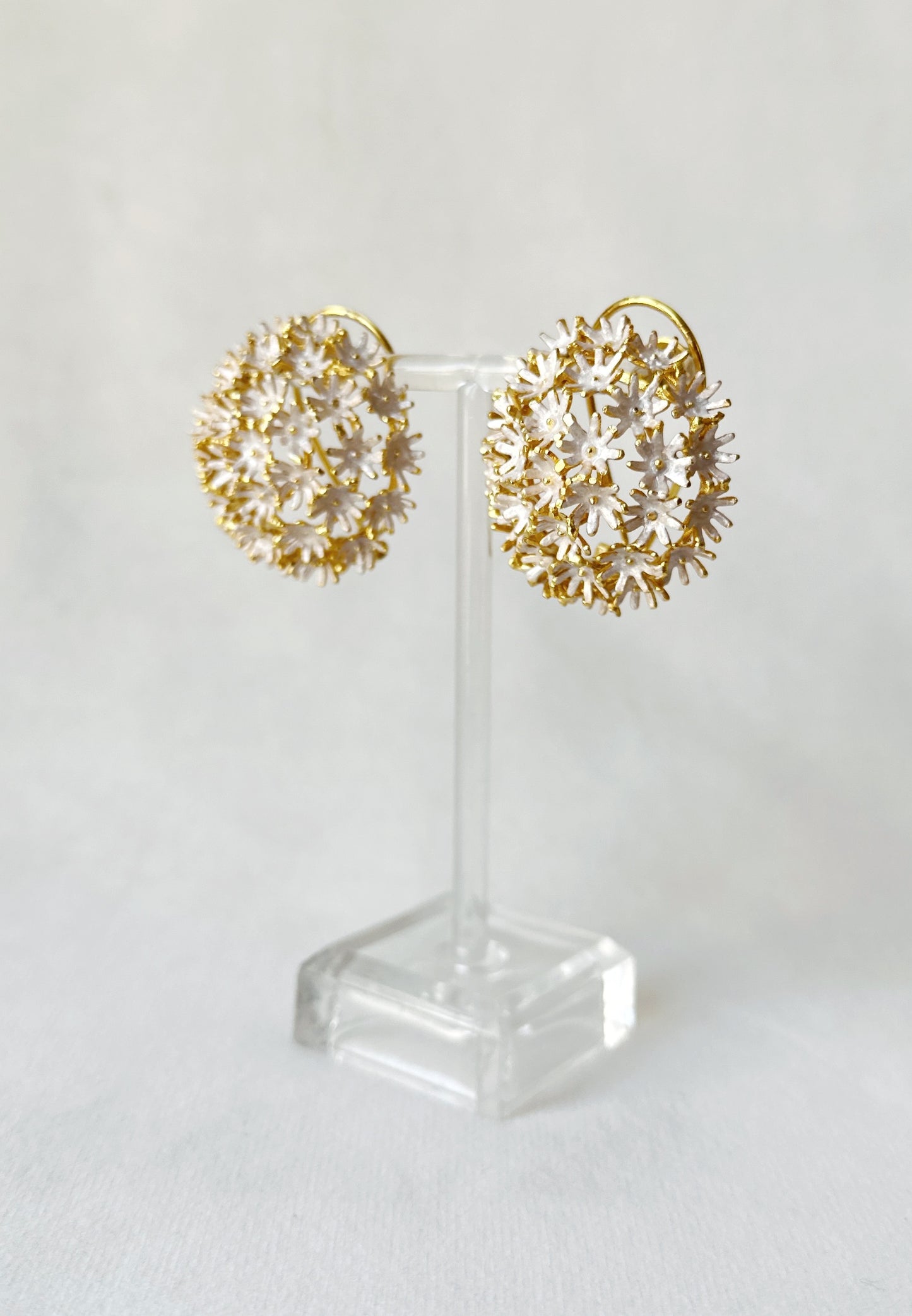 Springtime Sunshine Studs Snowy white