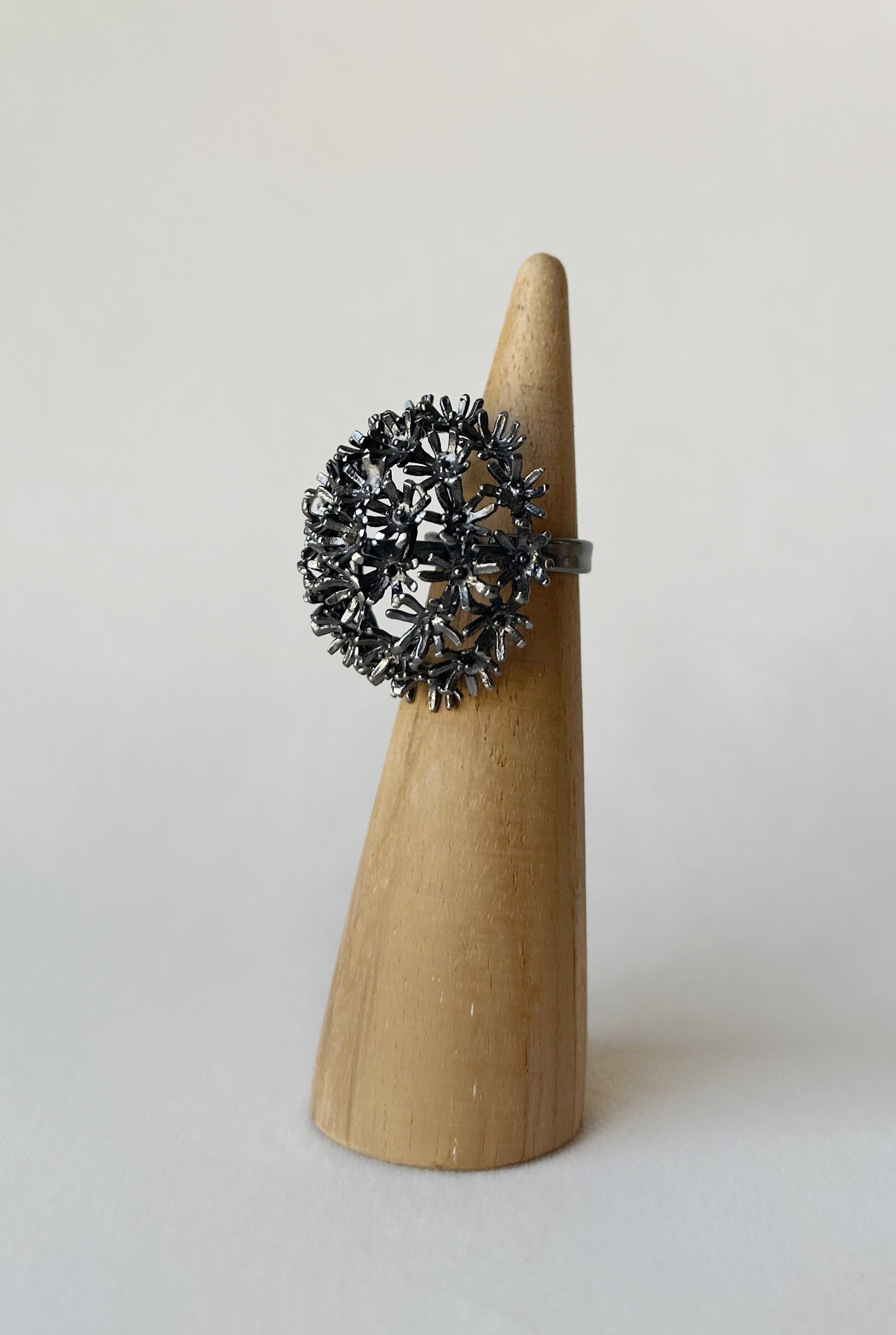 Springtime Sunshine Ring Black