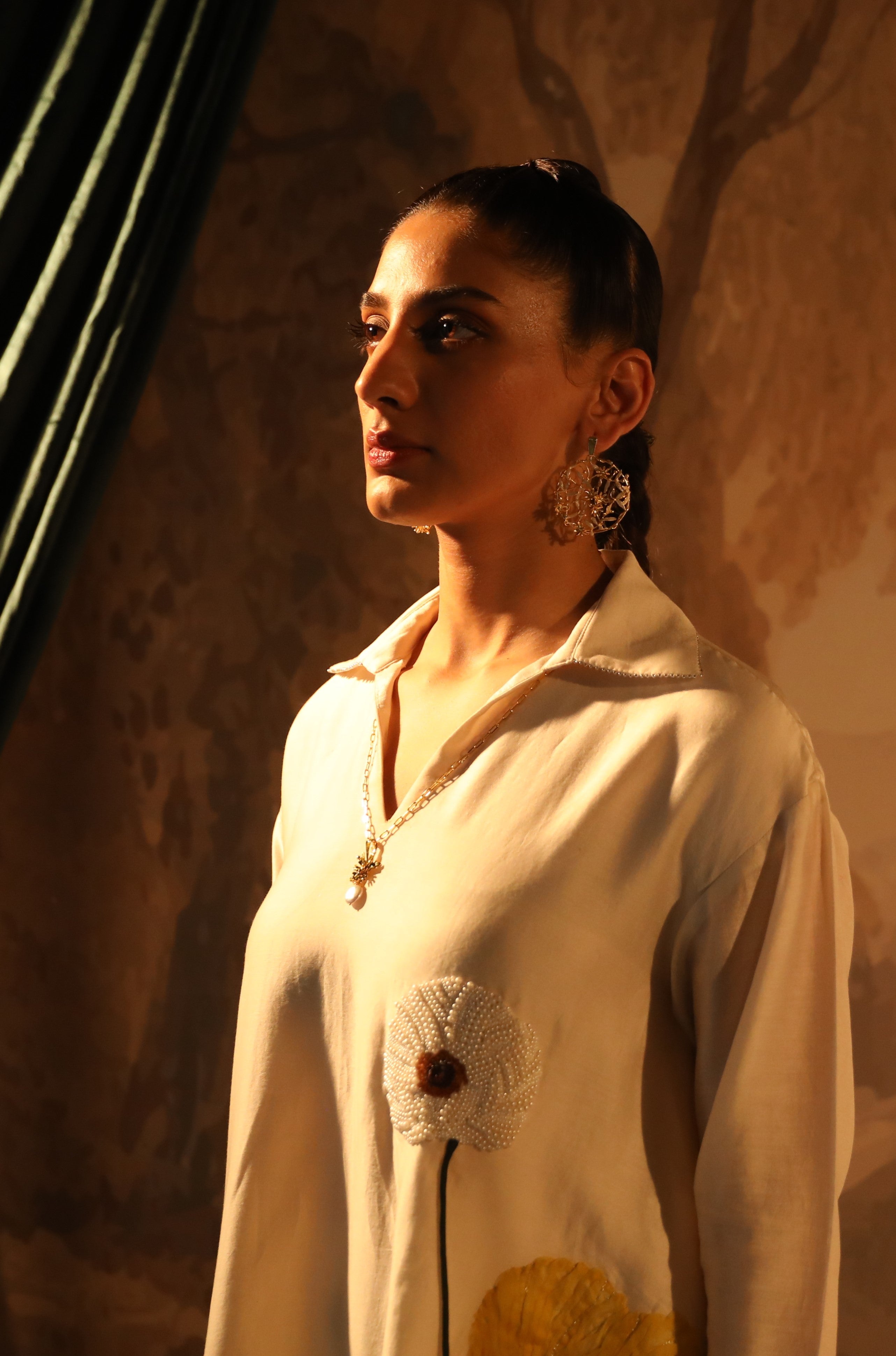 Trellis Earrings - snowy white