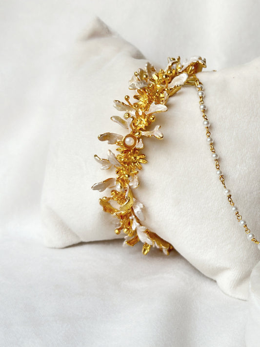 Blooming Trail Bangle - snowy white