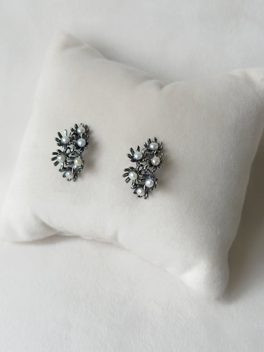 Springtime Pearl Huggies - meteorite black