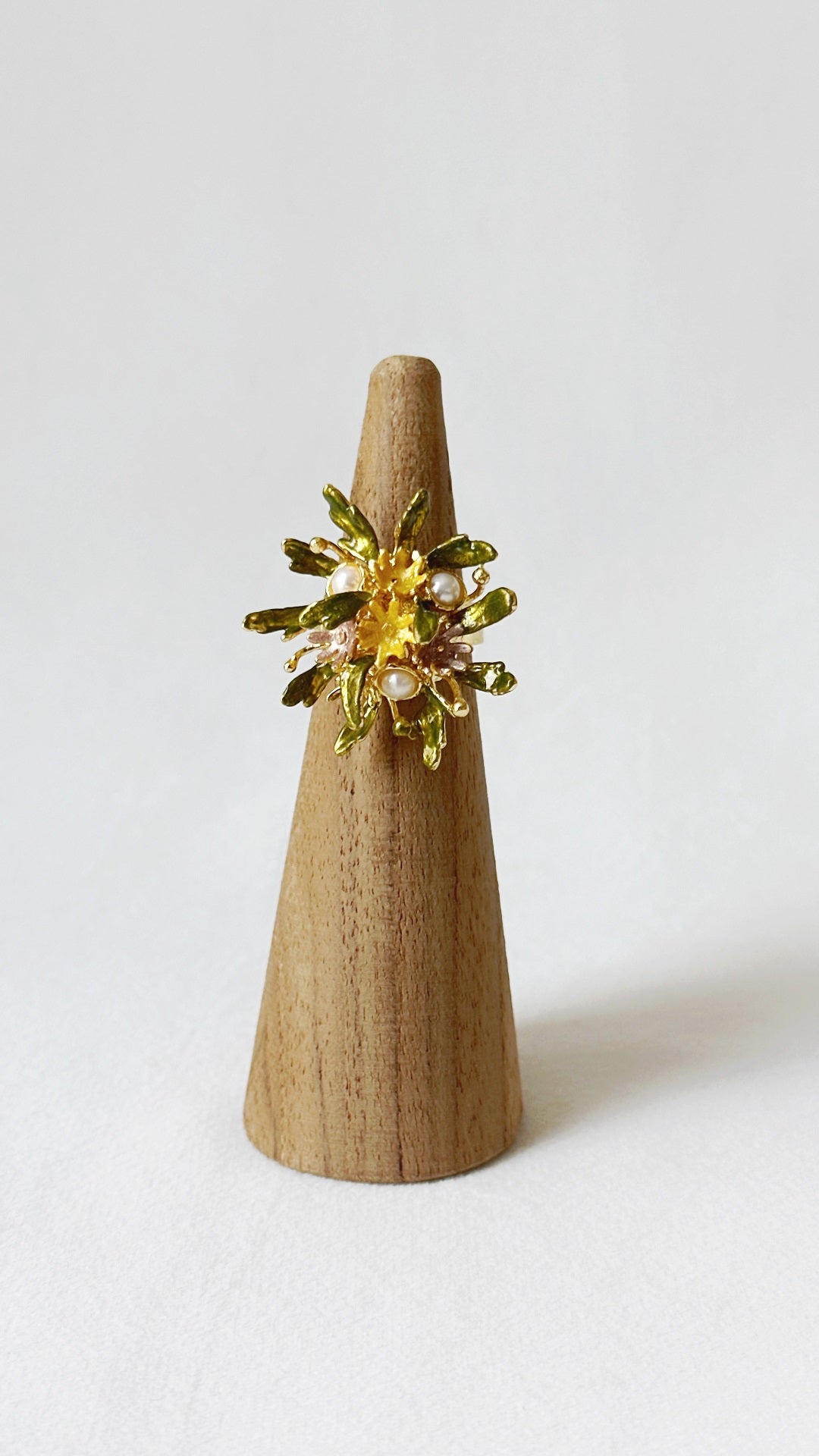 Flowerburst Ring - Pastel Garden
