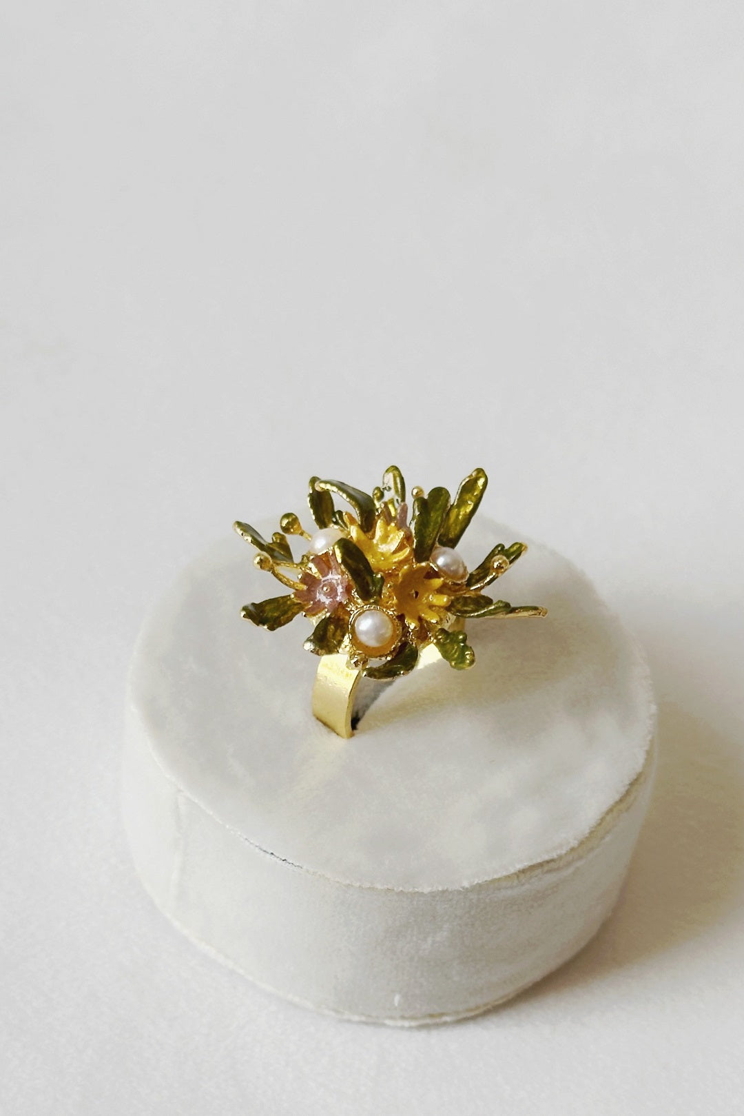 Flowerburst Ring - Pastel Garden