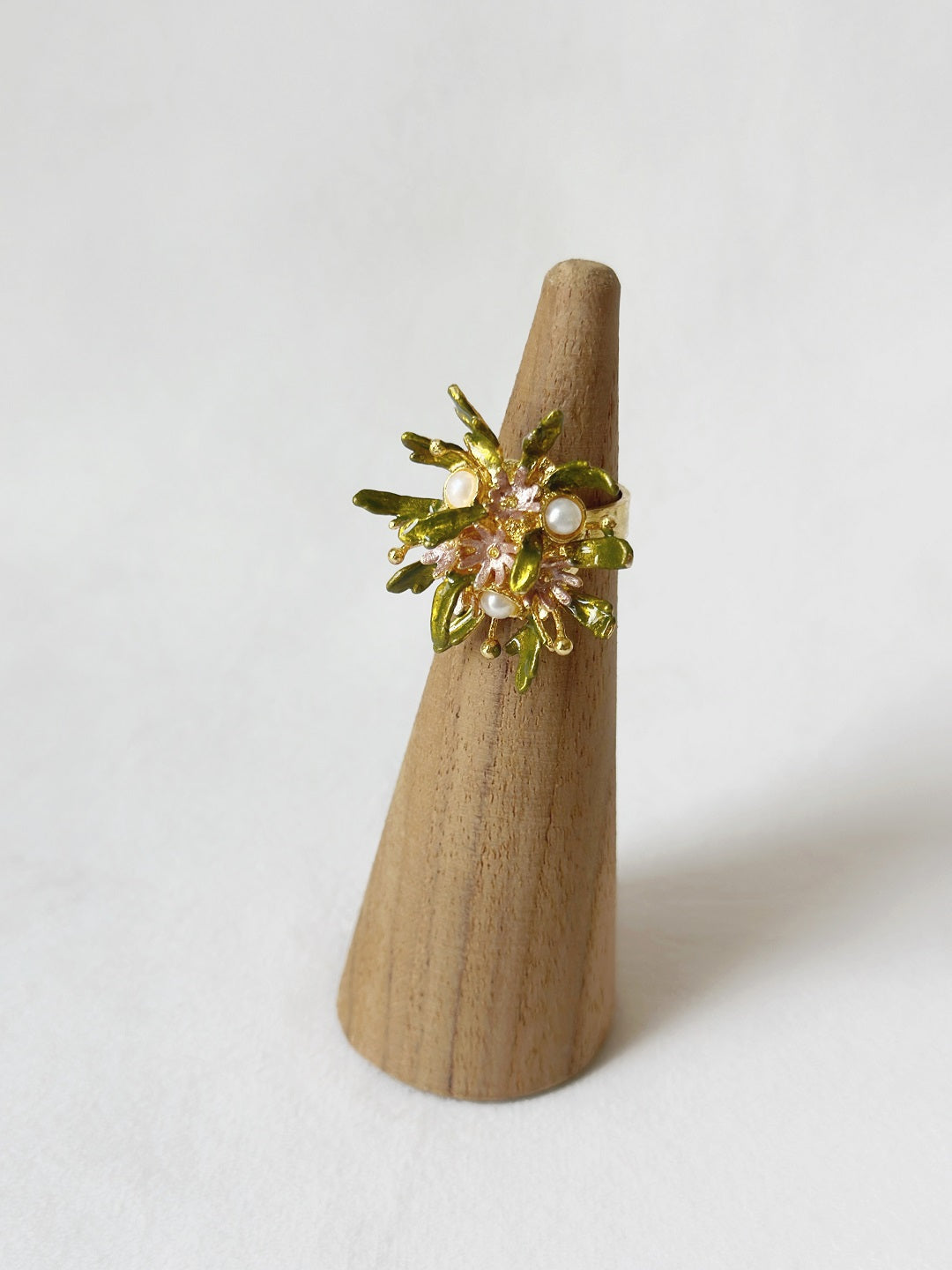 Flowerburst Ring - Pastel Pink