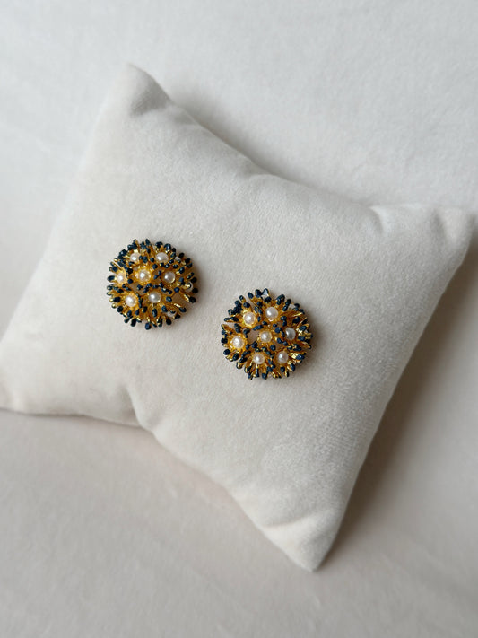 Sunshine Mini Pearl Studs - Forget-me-not blue