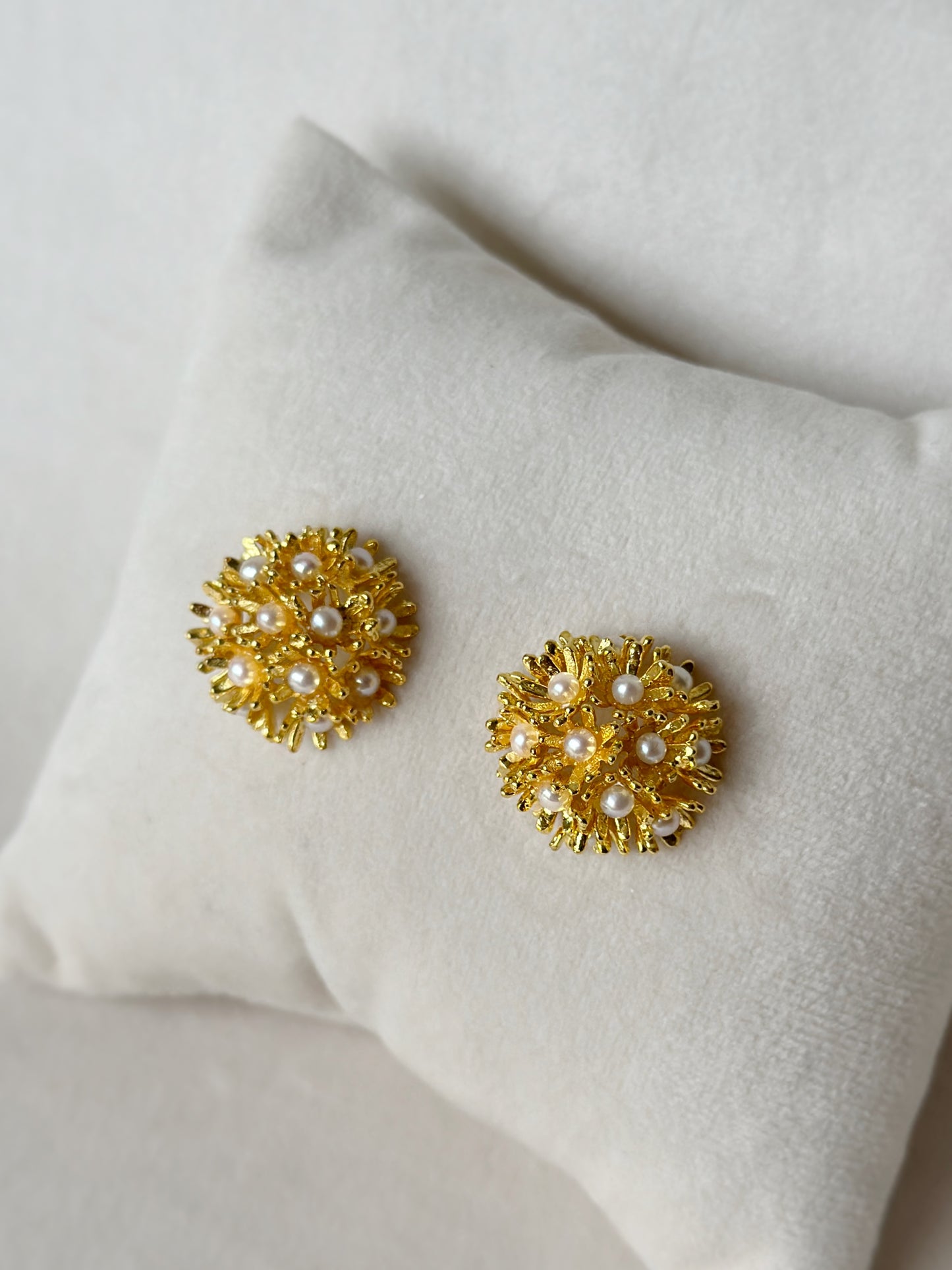 Sunshine Mini Pearl Studs - Gold