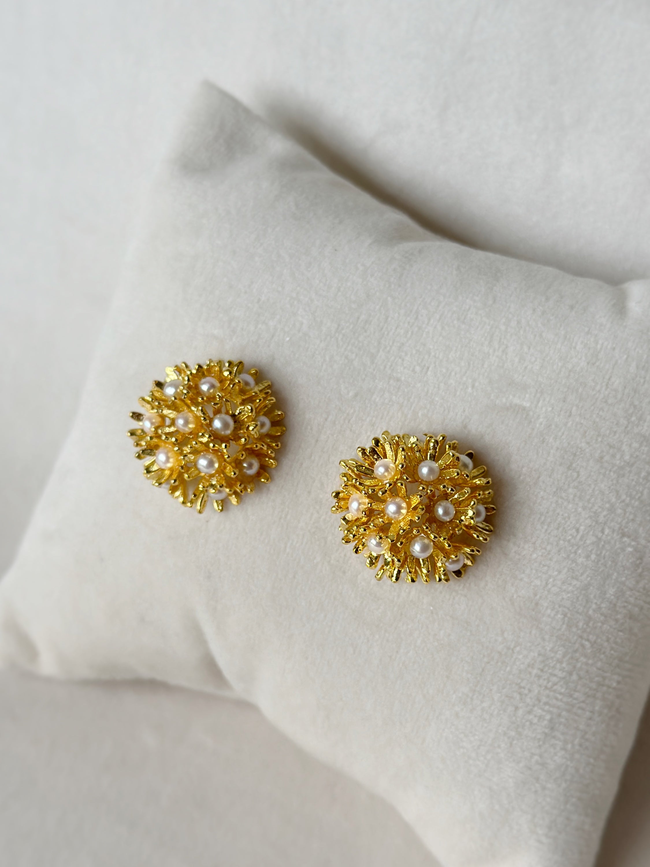 Sunshine Mini Pearl Studs - Gold