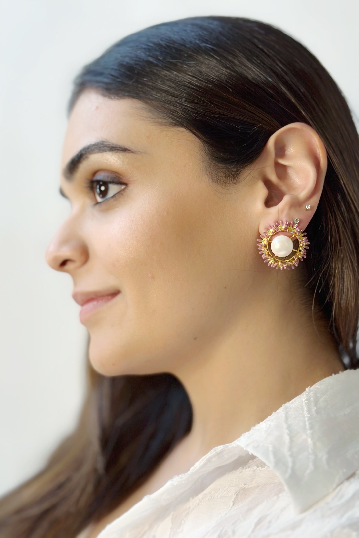Blooming Wreath Pearl Studs - Pastel Pink