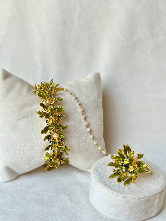 Blooming haathphool with pearls - Forget-me-not Blue