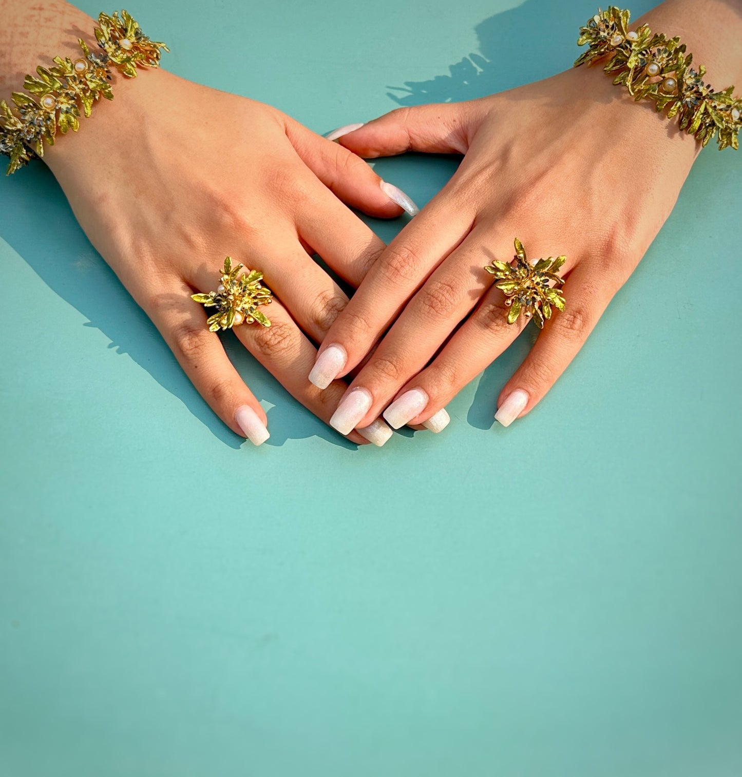 Blooming haathphool with pearls - Forget-me-not Blue