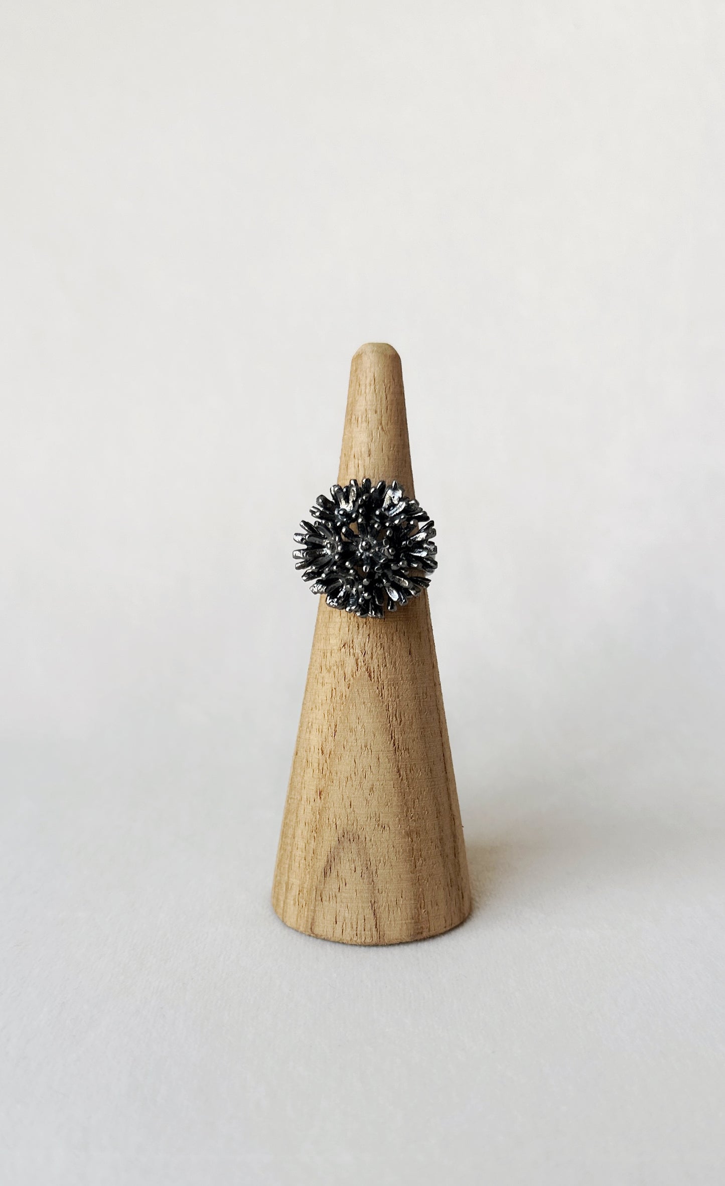 Sunshine Mini Ring Meteorite Black