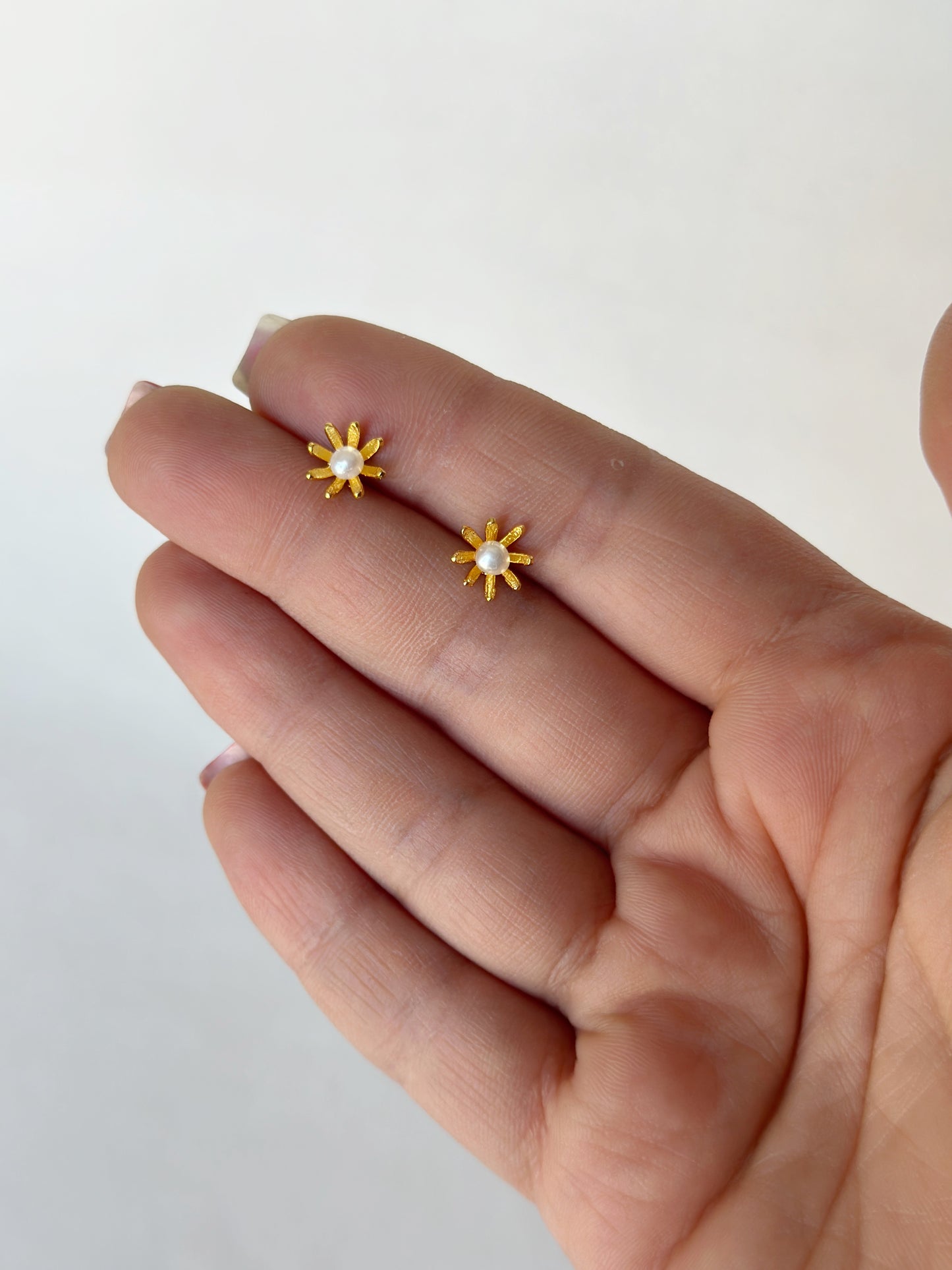 Floral Pearl Studs