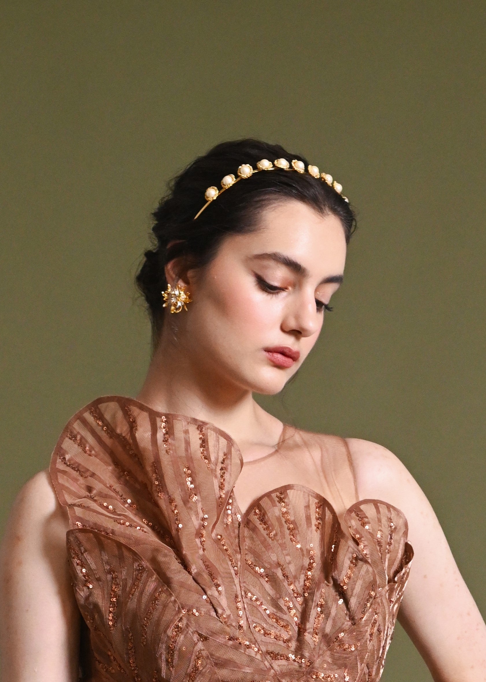 Pearl Cup Trail Hairband - Gold
