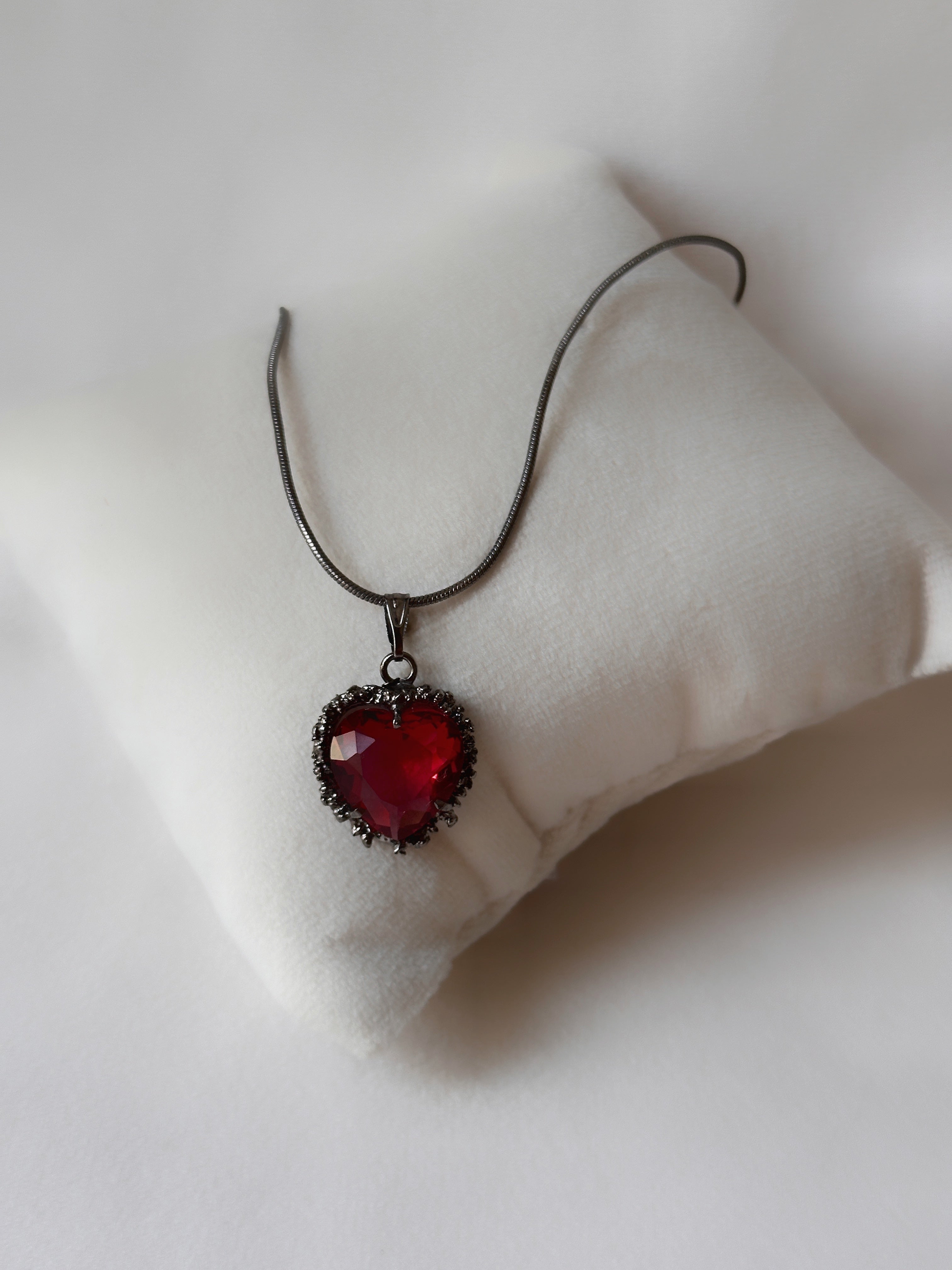 Valentine Heart Pendant Red and Black