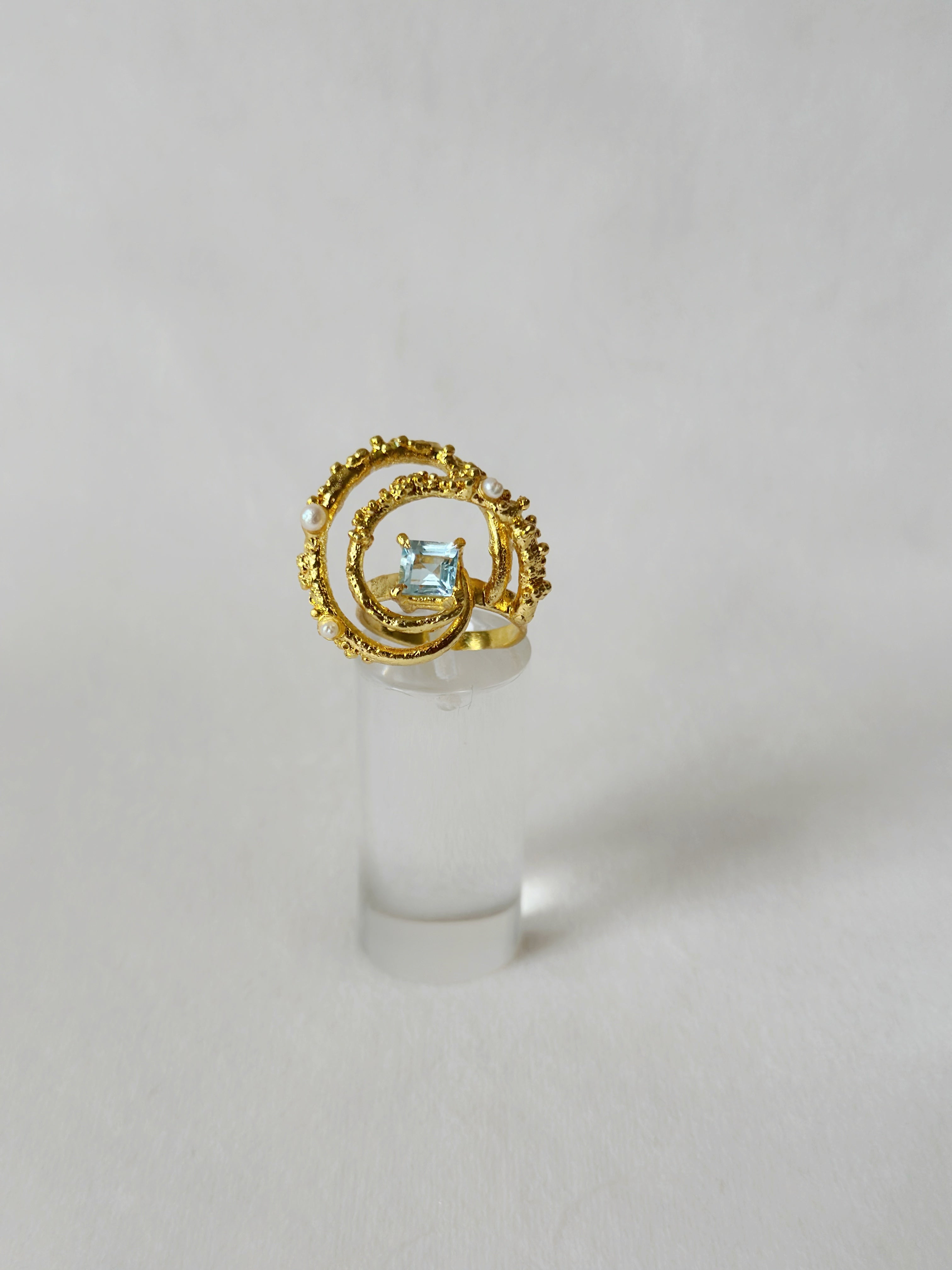 Manthan Wave Topaz Ring