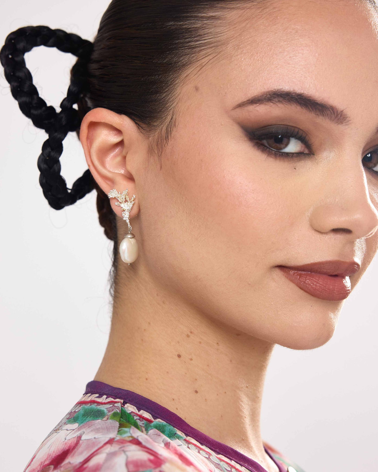 Seafloor - Coralline pearl drop earrings - Gold