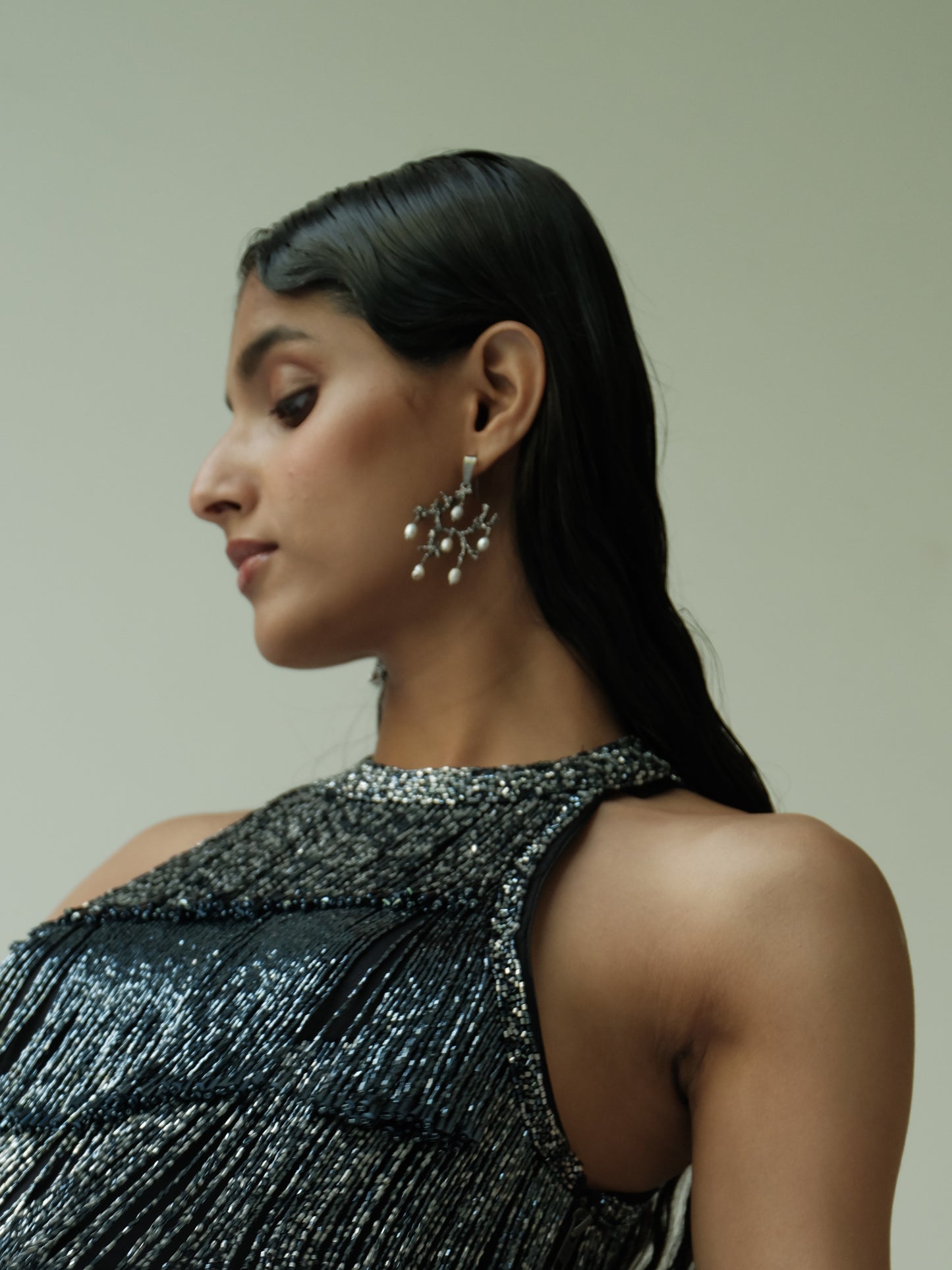 Untamed pearl drops chandelier earrings black